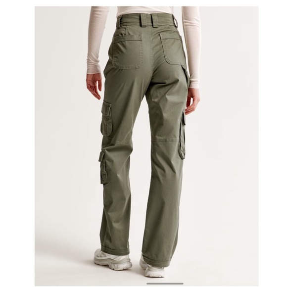 Abercrombie & Fitch Relaxed Cargo Pant Size 10 30s Short Green NWT - Picture 4 of 7